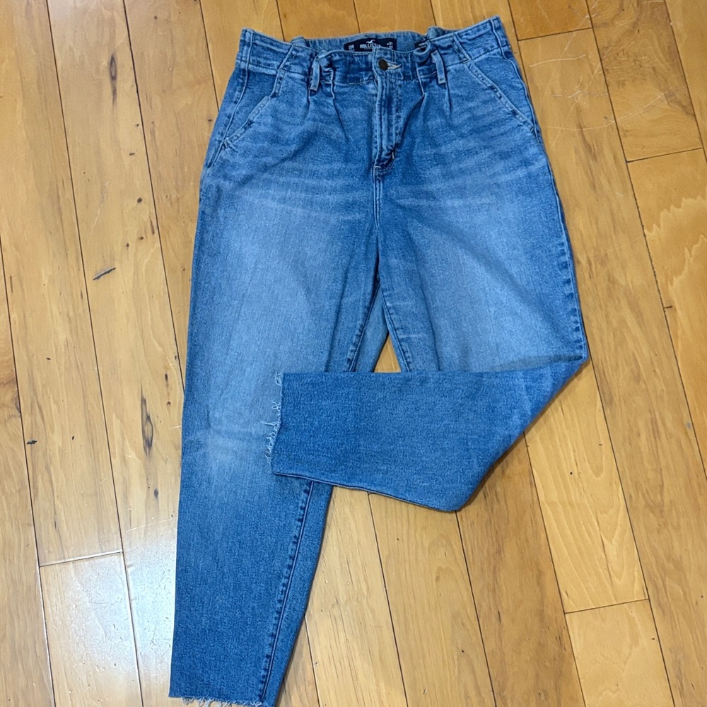 Women’s Hollister jeans